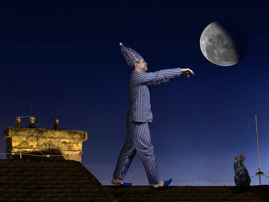 Slaapwandelen: Oorzaken, Risico's en Tips voor Een Veilige Nacht
